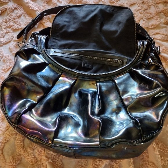Luxury Gucci Soft Patent Leather Bag - Picture 5 of 15